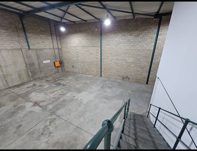 477M² WAREHOUSE TO LET IN LINBRO PARK